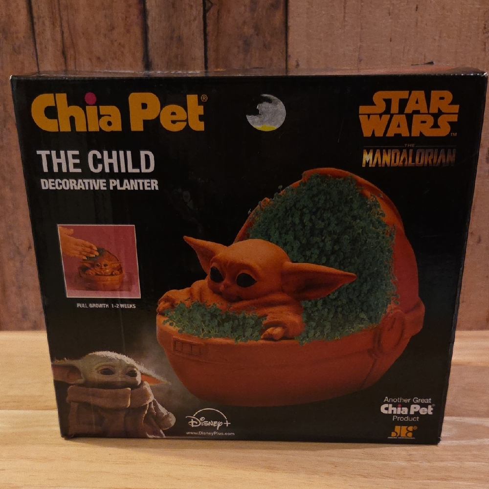 STAR Wars Chia Pet The Child Decorative Planter - Green and Brown
